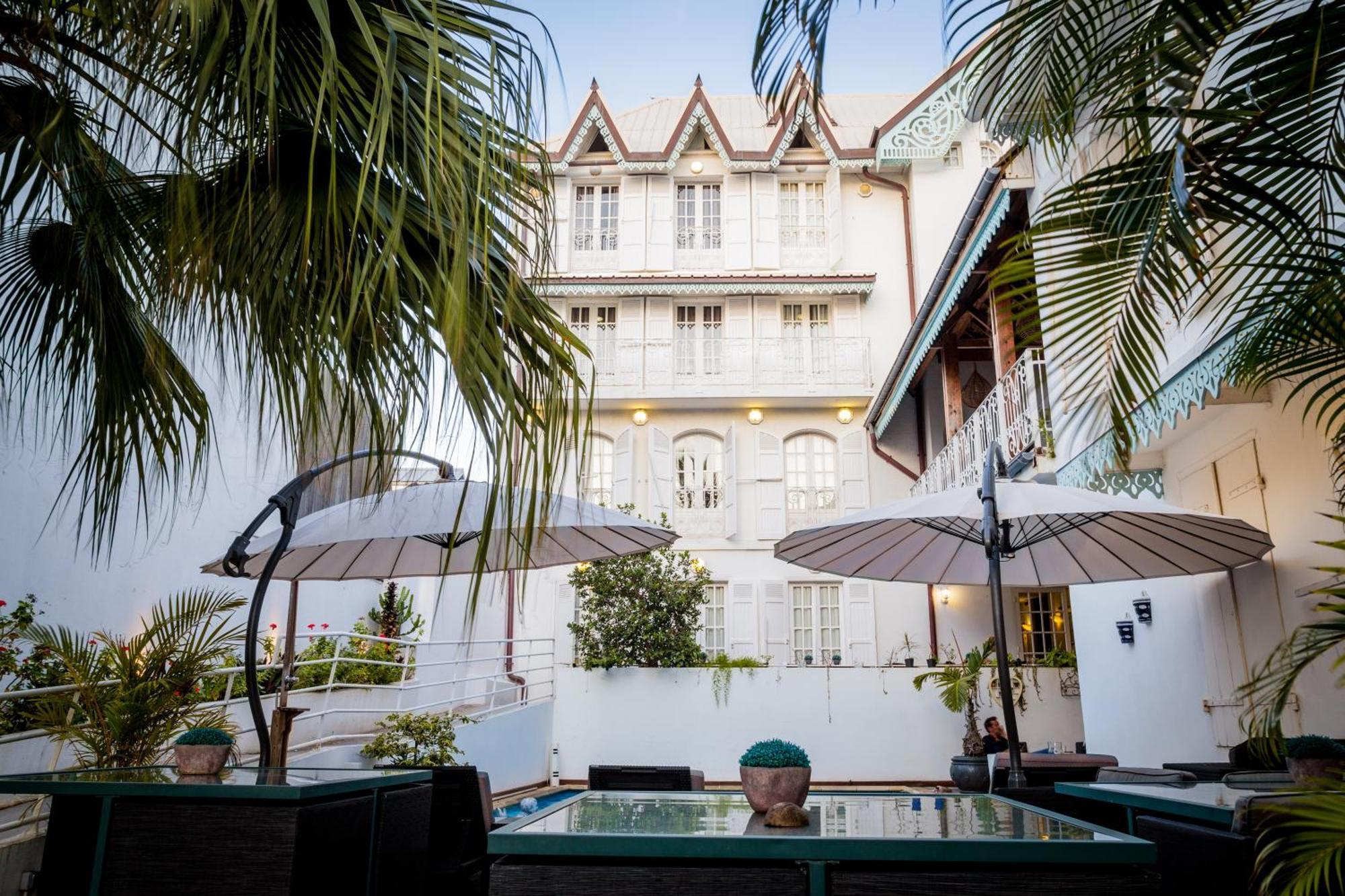Hotel Le Juliette Dodu- Le Charme D'Un Monument Historique Saint-Denis Exterior foto